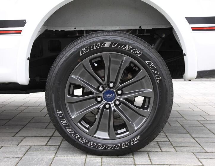 Ford F-150 11