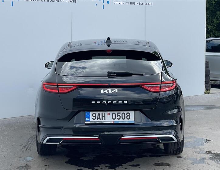 KIA ProCeed 22