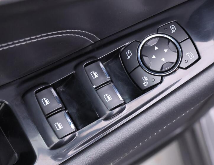 Ford Galaxy 19