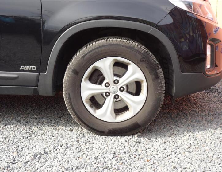 KIA Sorento 9