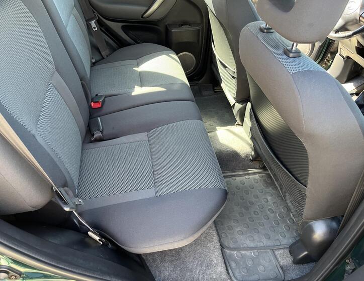 Toyota RAV4 14