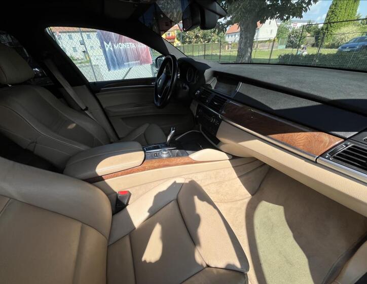 BMW X6 30