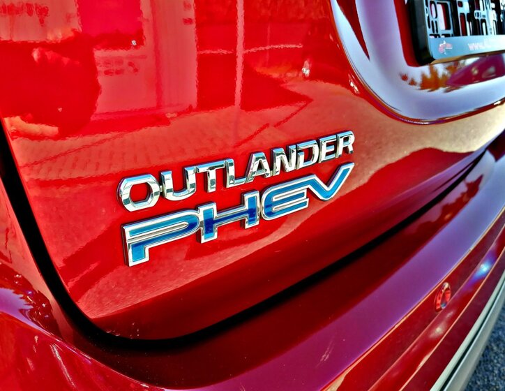 Mitsubishi Outlander 32