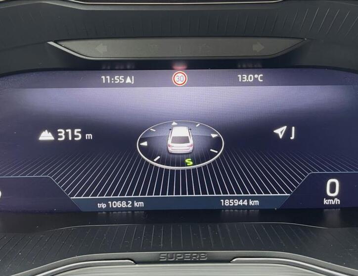 Škoda Superb 14