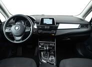 BMW Řada 2 12