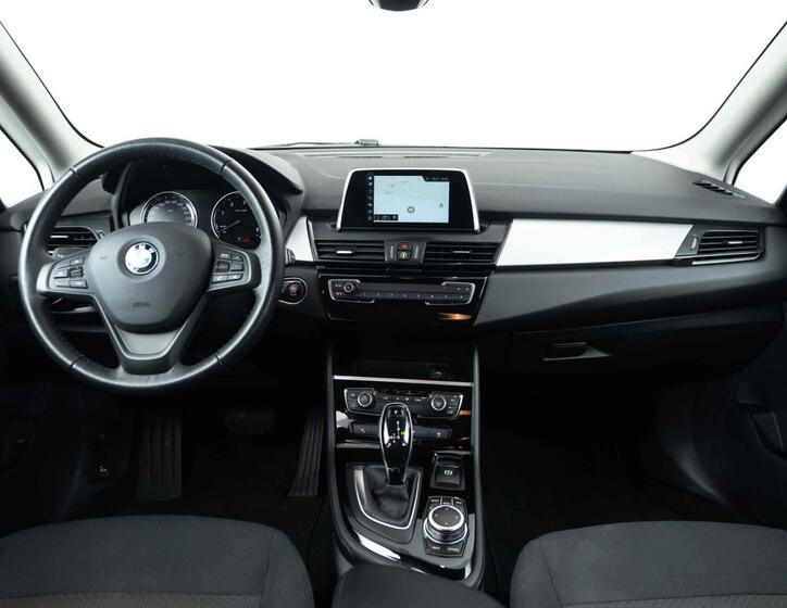 BMW Řada 2 12