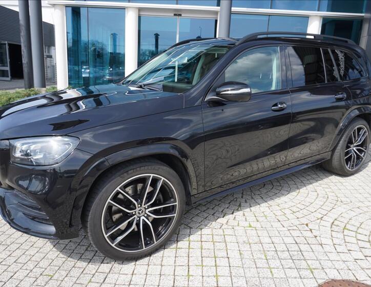 Mercedes-Benz GLS 1