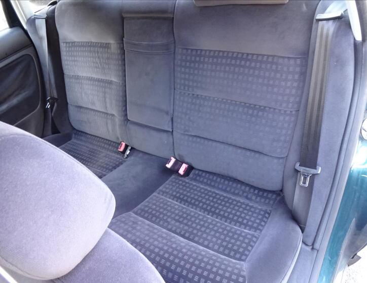 Volkswagen Passat 24