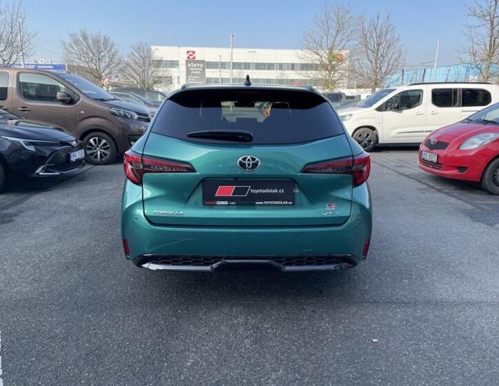 Toyota Corolla 4