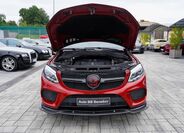 Mercedes-Benz GLE 9