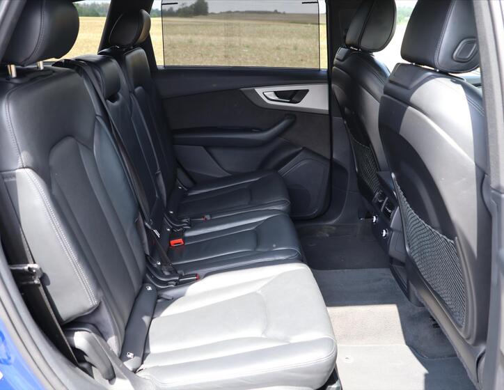 Audi SQ7 14
