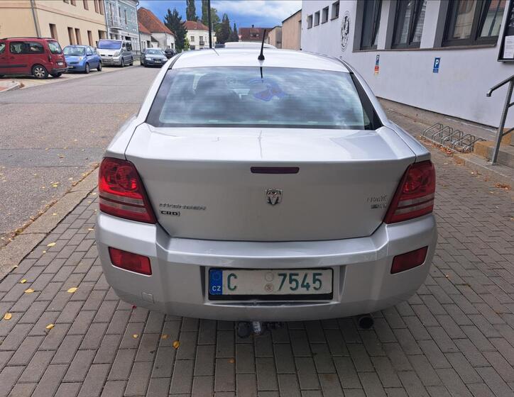 Dodge Avenger 9