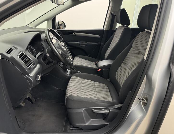 Volkswagen Sharan 23