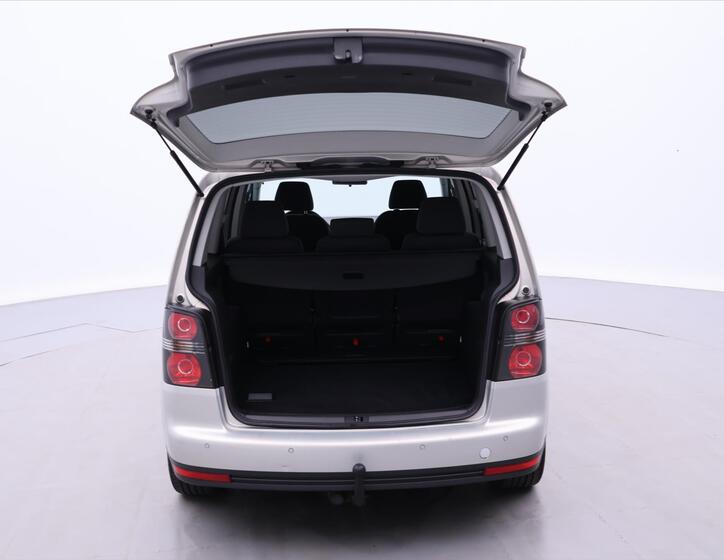 Volkswagen Touran 9