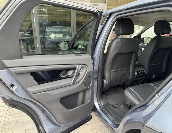 Land Rover Discovery Sport 8