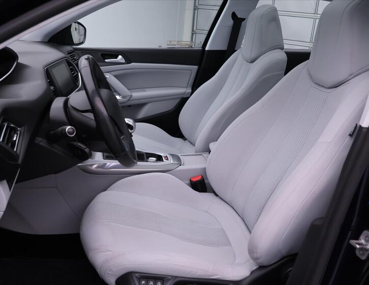 Peugeot 308 10