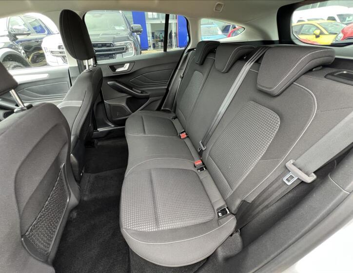 Ford Focus 13