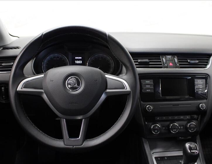 Škoda Octavia 25