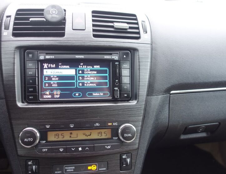 Toyota Avensis 30