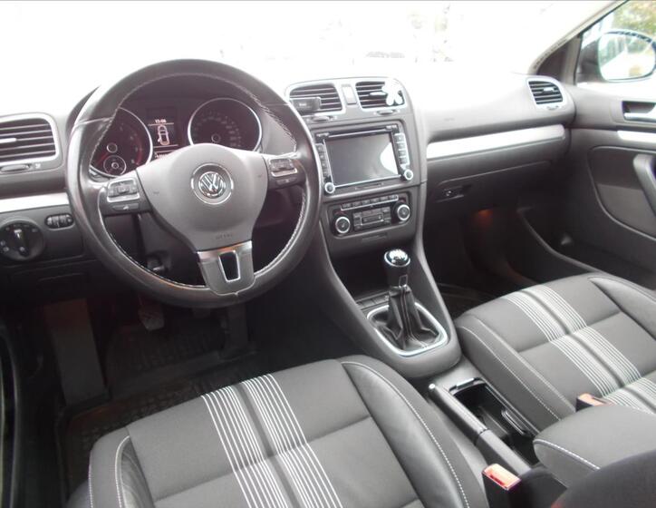 Volkswagen Golf 14