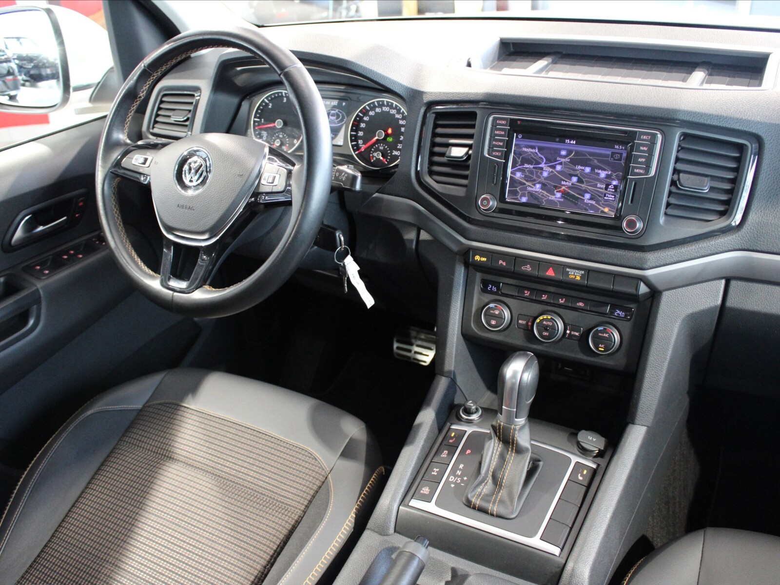 Volkswagen Amarok 15