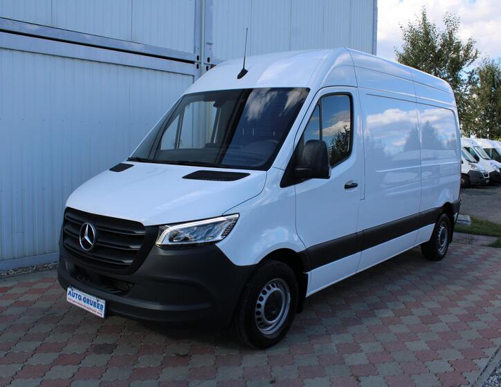 Mercedes-Benz Sprinter 1