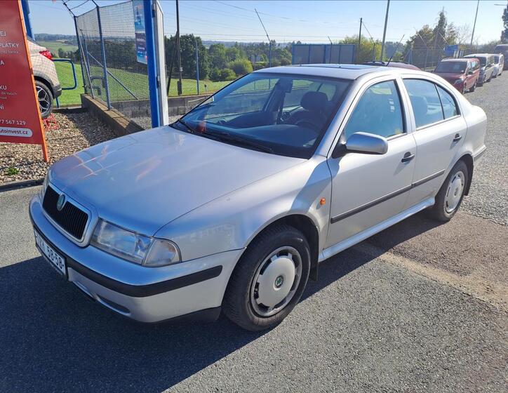 Škoda Octavia 1