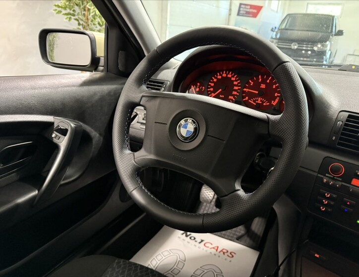 BMW Řada 3 13