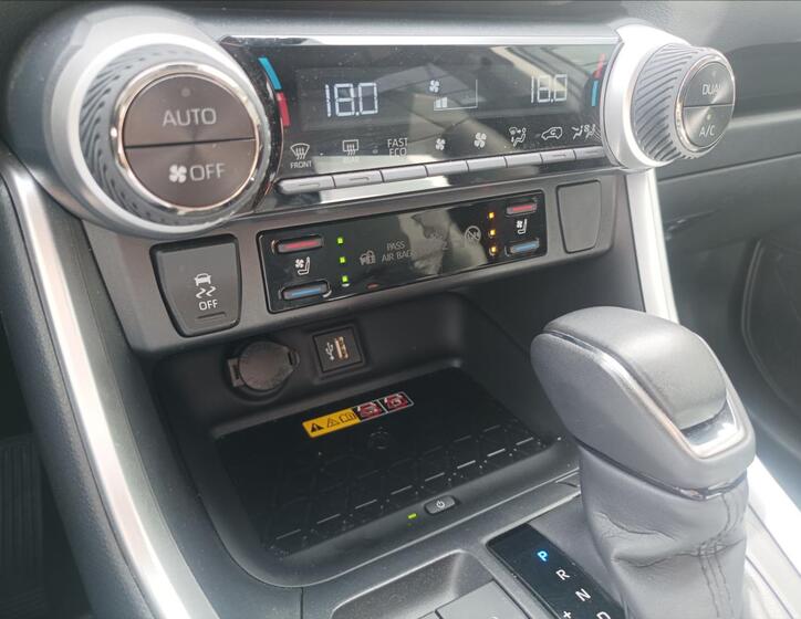 Toyota RAV4 17