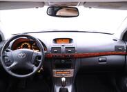 Toyota Avensis 27