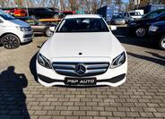 Mercedes-Benz Třídy E 8