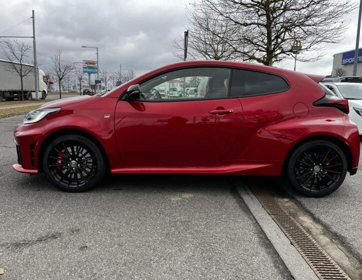 Toyota GR Yaris 8