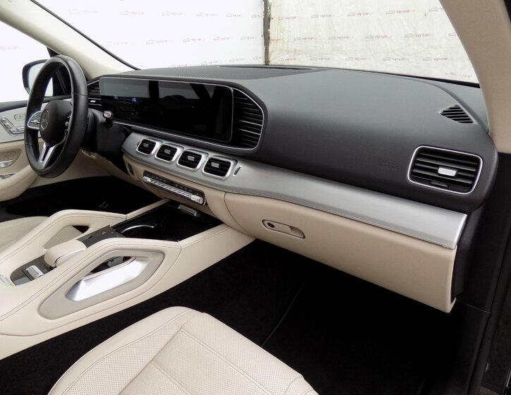 Mercedes-Benz GLE 17