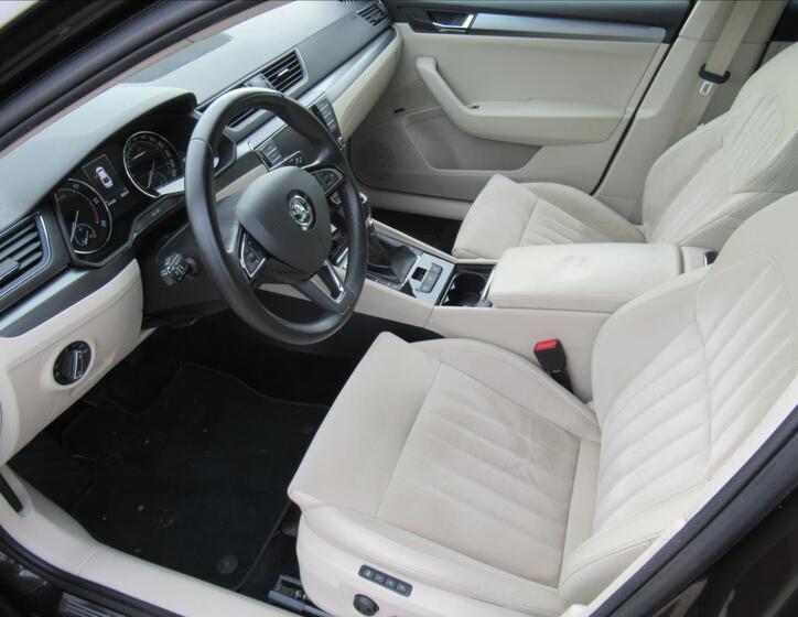 Škoda Superb 17