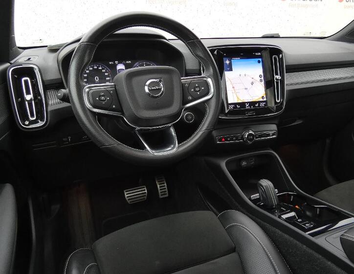 Volvo XC40 5