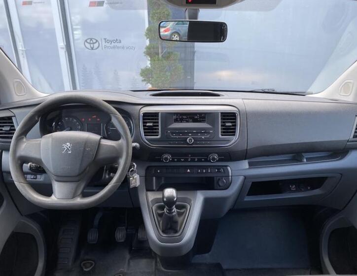 Peugeot Traveller 12