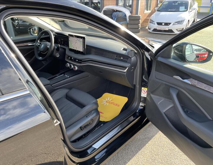 Škoda Superb 25