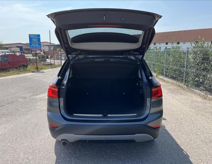 BMW X1 32