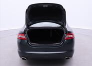 Jaguar XF 9