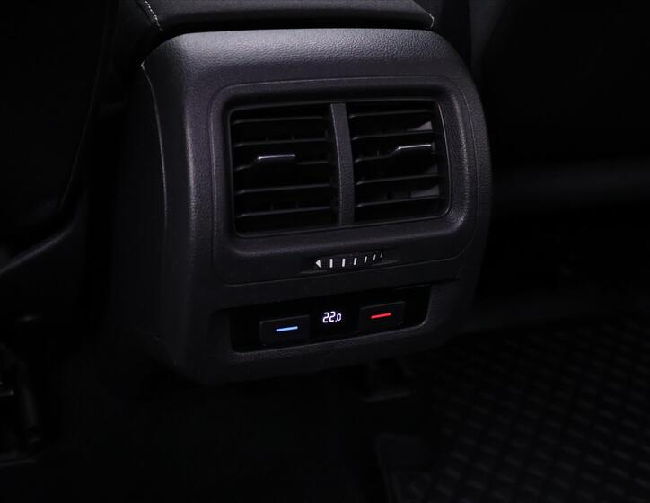 Volkswagen Touran 33