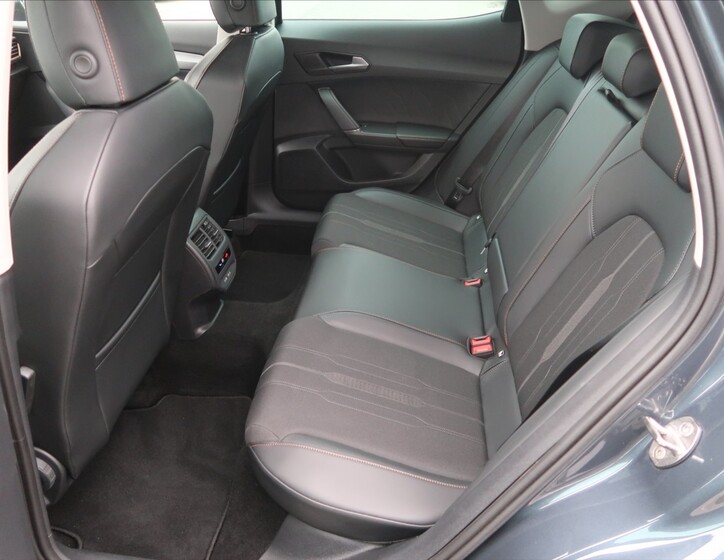 Cupra Formentor 12
