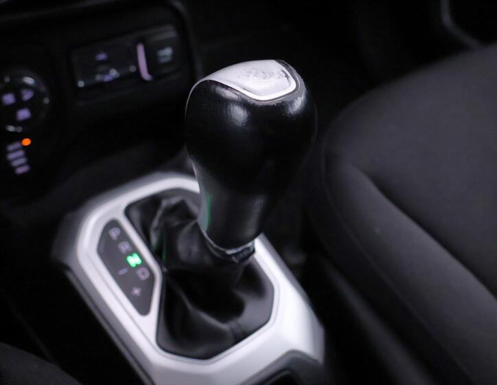 Jeep Renegade 29