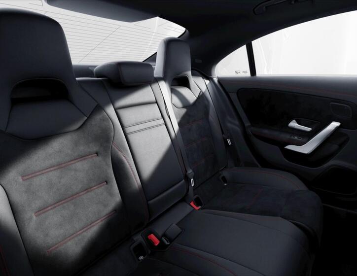Mercedes-Benz CLA 8