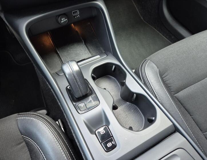Volvo XC40 16