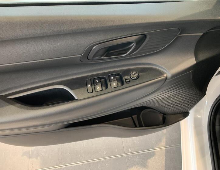 Hyundai i20 21