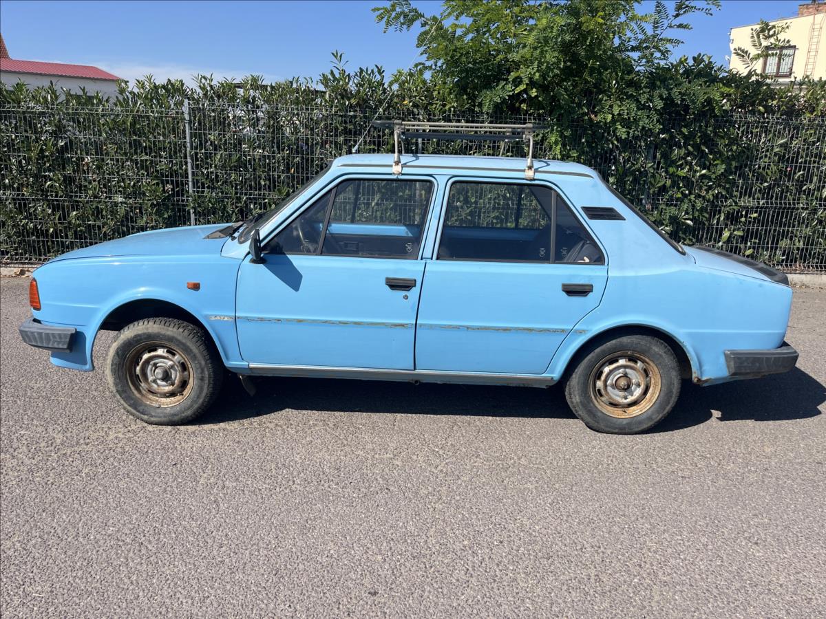 Škoda 105