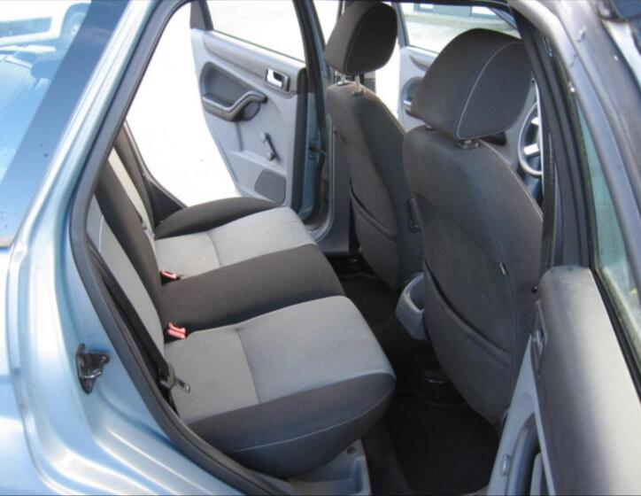 Ford Focus 10