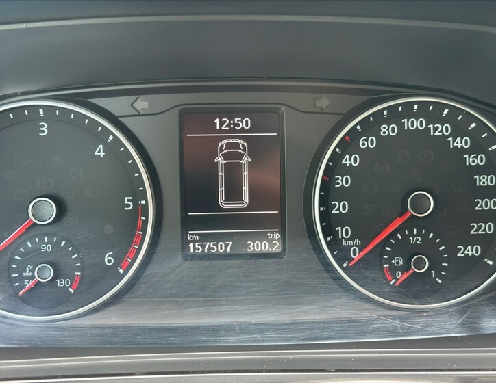 Volkswagen Multivan 25