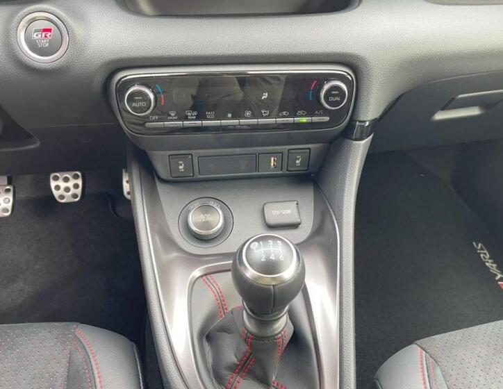 Toyota GR Yaris 12