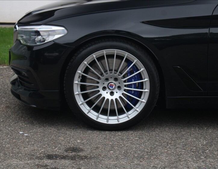Alpina D5 9